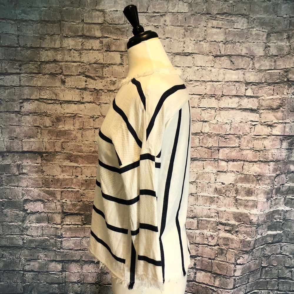 Zara Basic Collection Top Size S - image 5